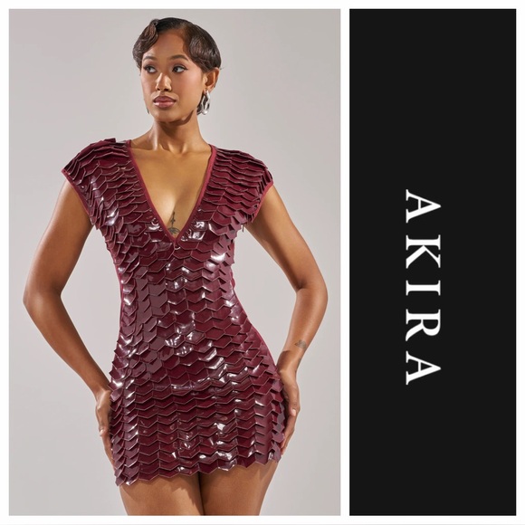 AKIRA Dresses & Skirts - ✨ AKIRA Burgundy Scalloped Mini Dress NWT✨